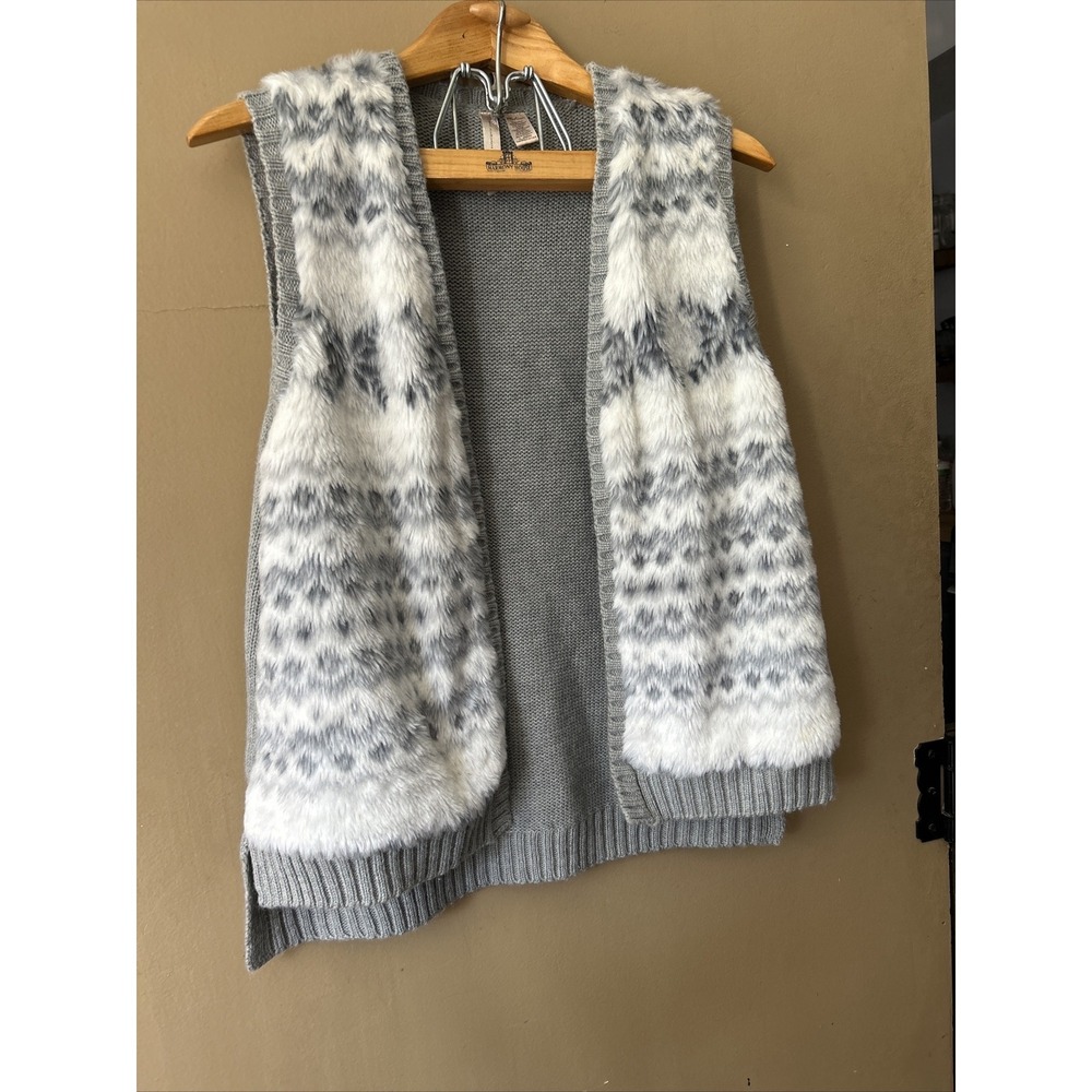 By Design Womens‎ Vest, Size Medium Open Knit/Faux Fur,